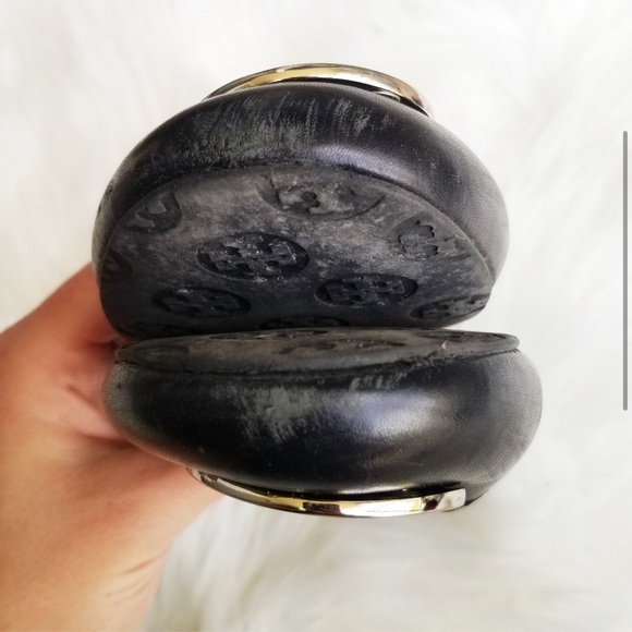 Tory Burch Black Leather Minnie Flats 8 - Picture 7 of 7